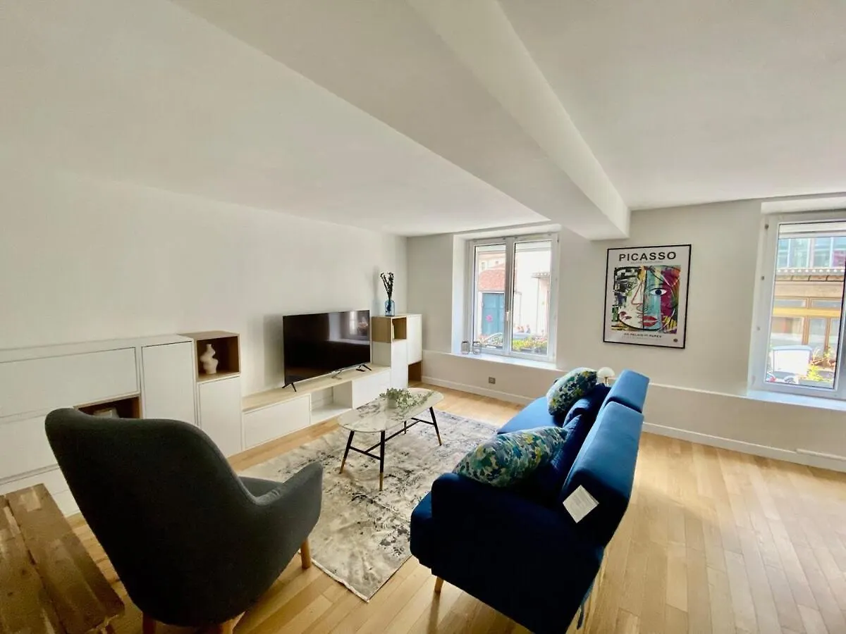 Apartament Amazing Flat Facing Bon Marche Paryż